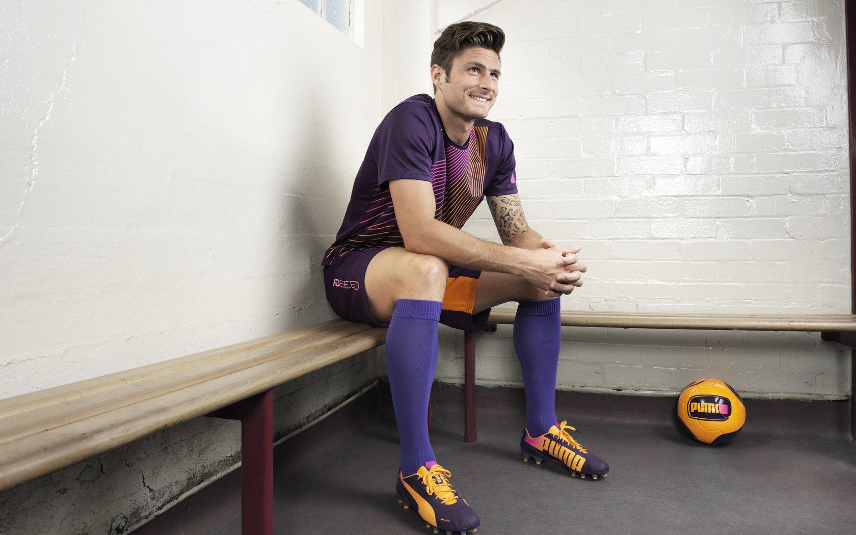 斯洛特赛后坦言,胜利来之不易,一些判罚对我们很不利