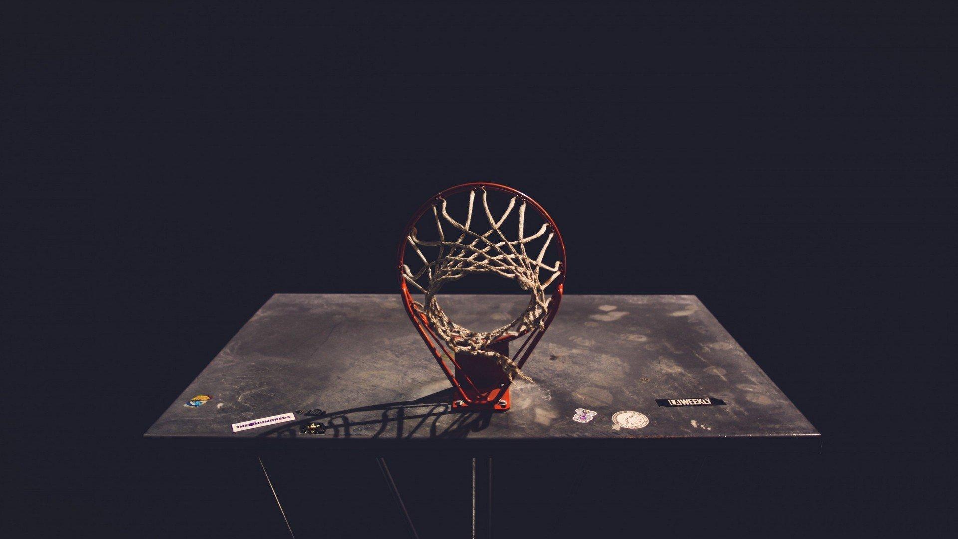 火箭新帅暗示战术大变革 哈登与韦少仅一人能留队？