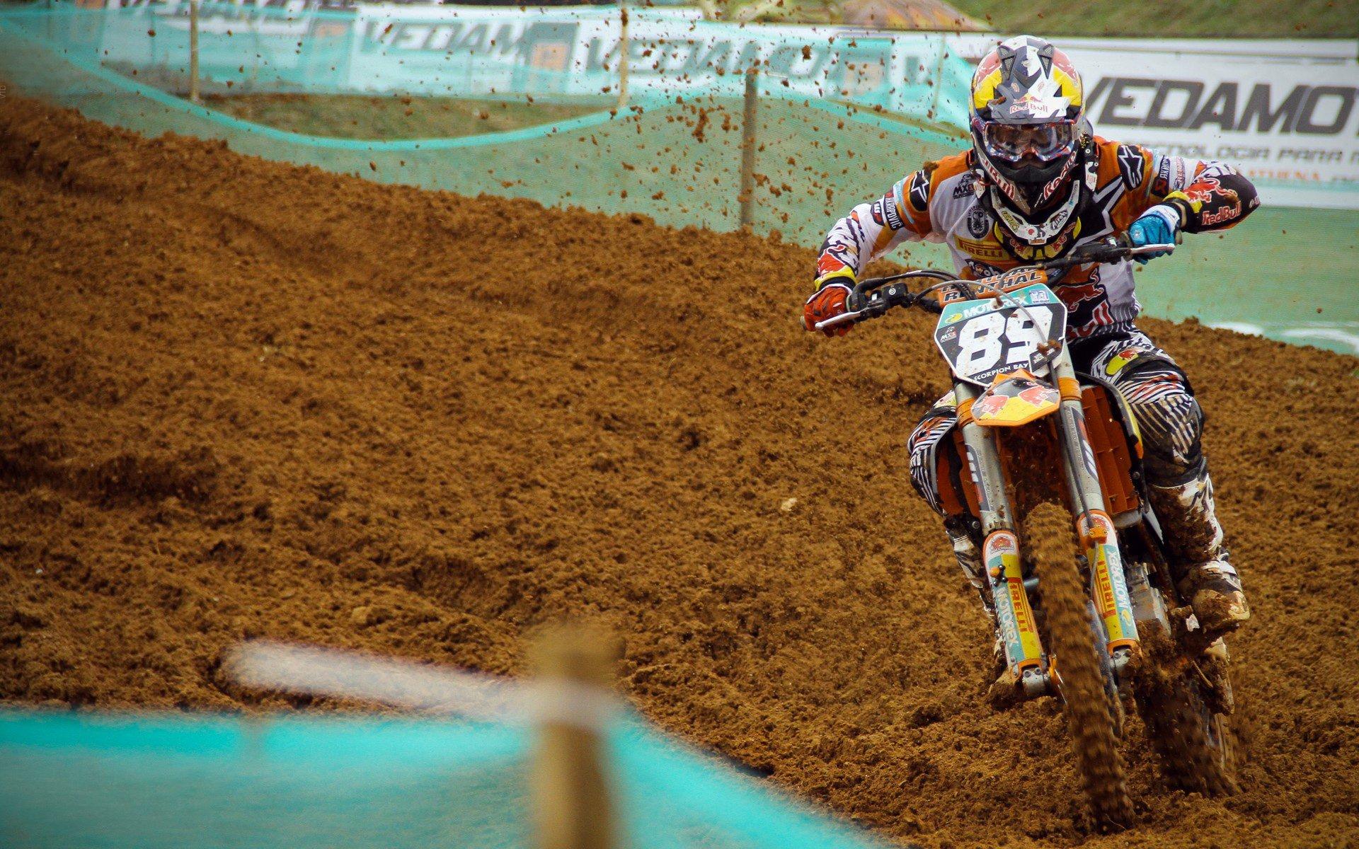 阿隆索认可皇马夏窗布局，新星恩德里克冬窗动向引关注